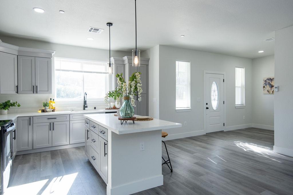 800 La Contenta Drive