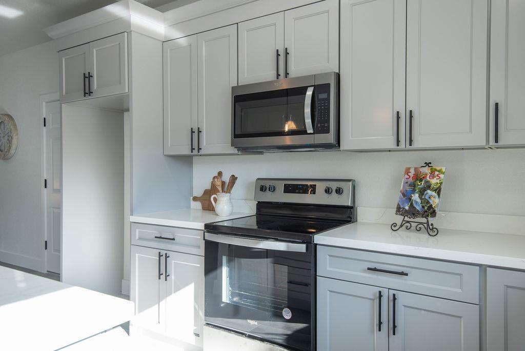 800 La Contenta Drive