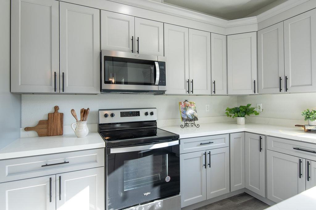 800 La Contenta Drive