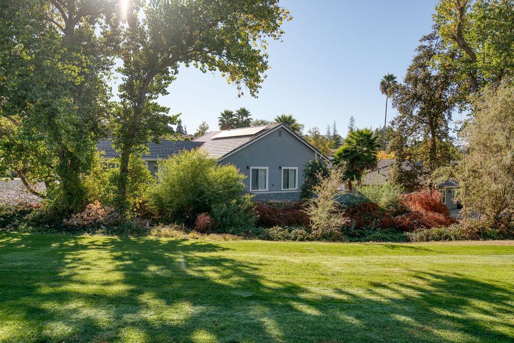 800 La Contenta Drive