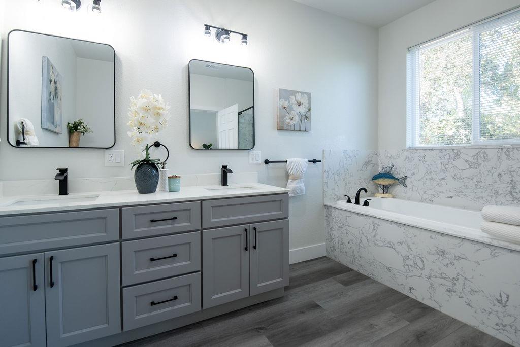 800 La Contenta Drive