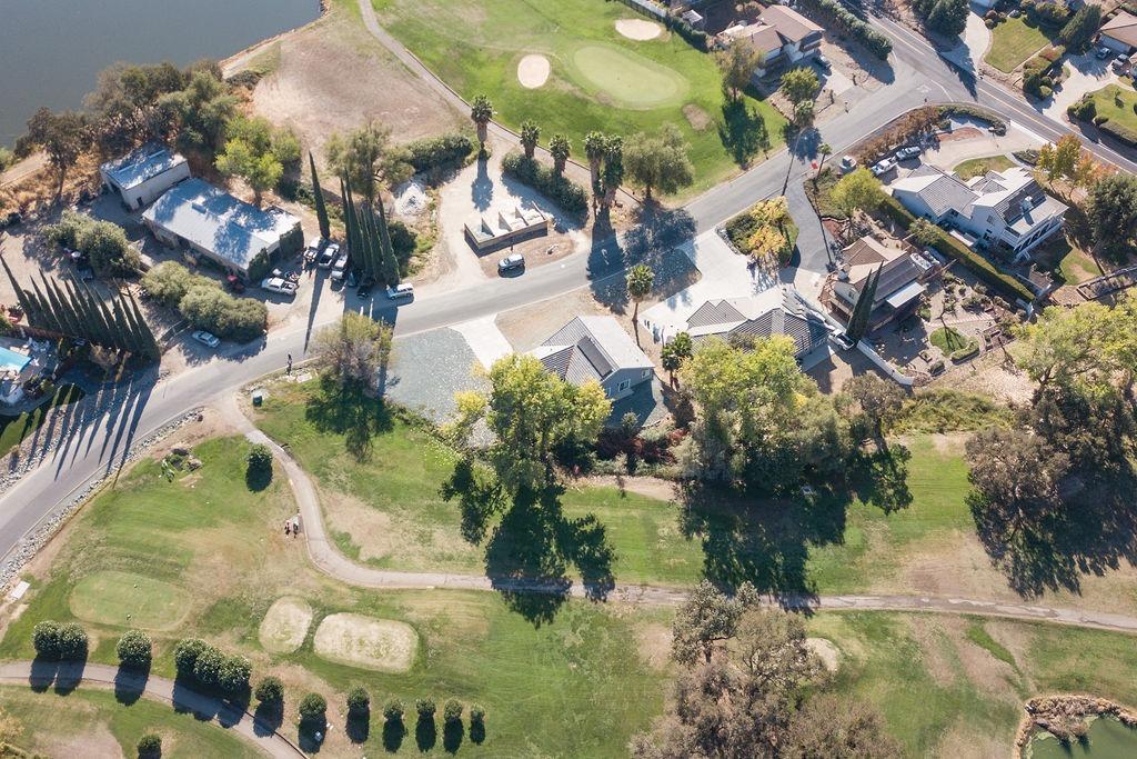 800 La Contenta Drive