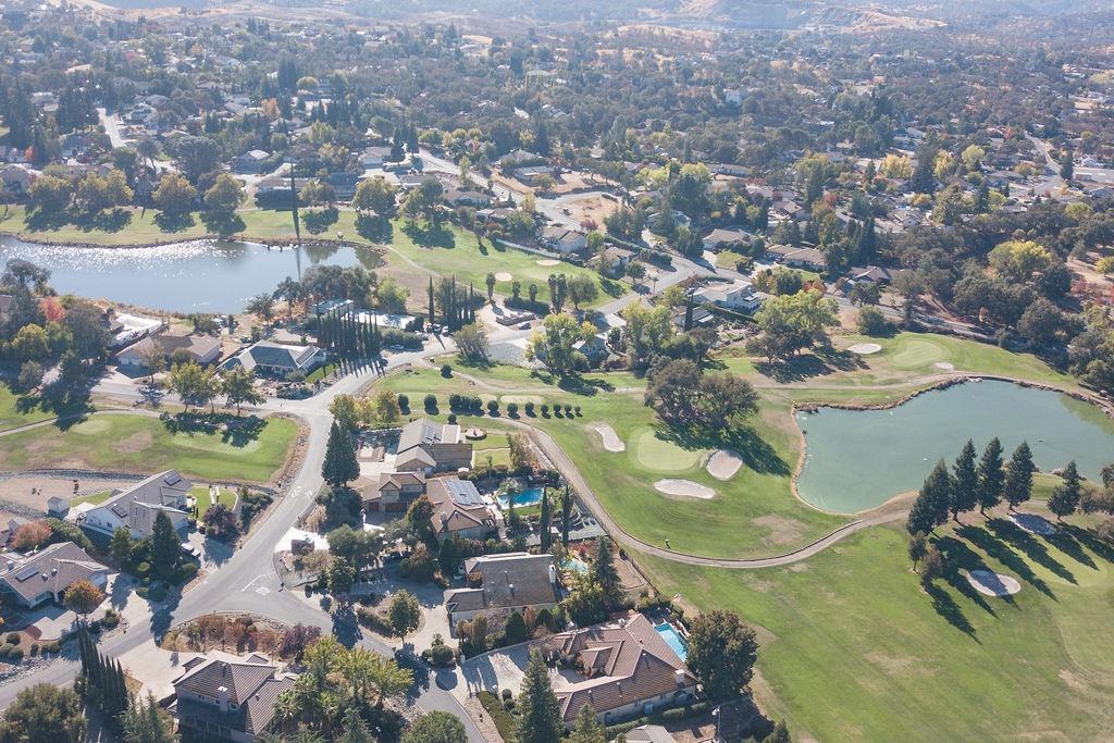 800 La Contenta Drive