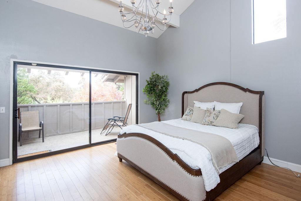 1725 Edgebrook Drive D