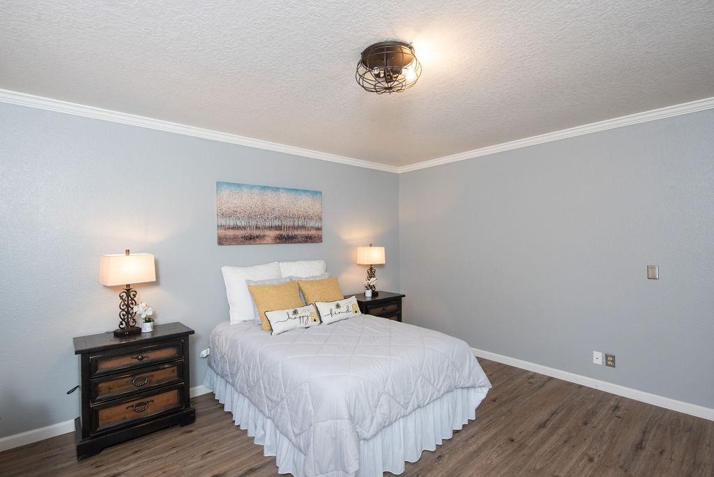 1725 Edgebrook Drive D