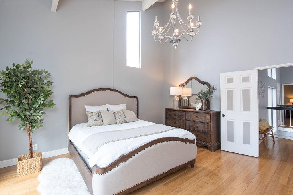 1725 Edgebrook Drive D