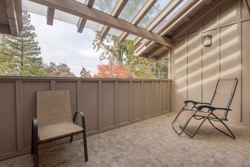 1725 Edgebrook Drive D