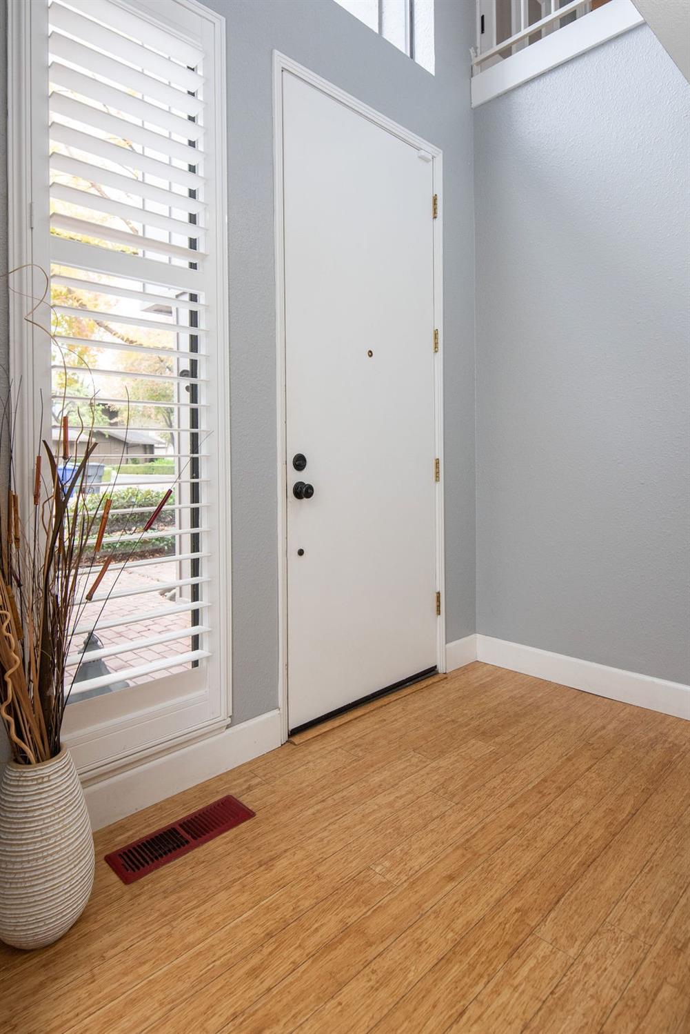 1725 Edgebrook Drive D