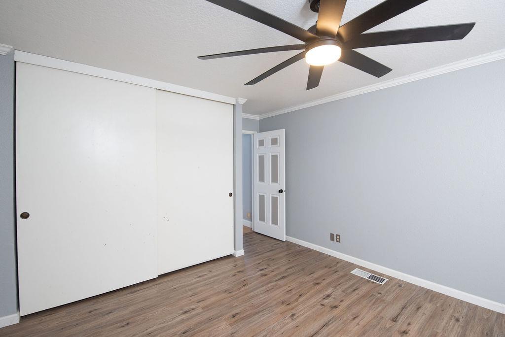 1725 Edgebrook Drive D