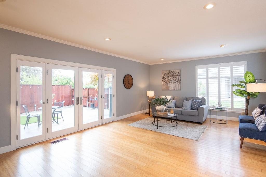 1725 Edgebrook Drive D