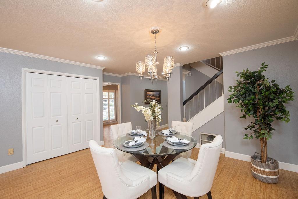 1725 Edgebrook Drive D