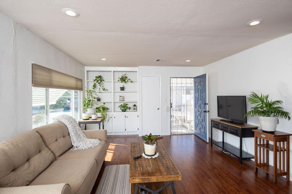 2505 Jackson Avenue 146