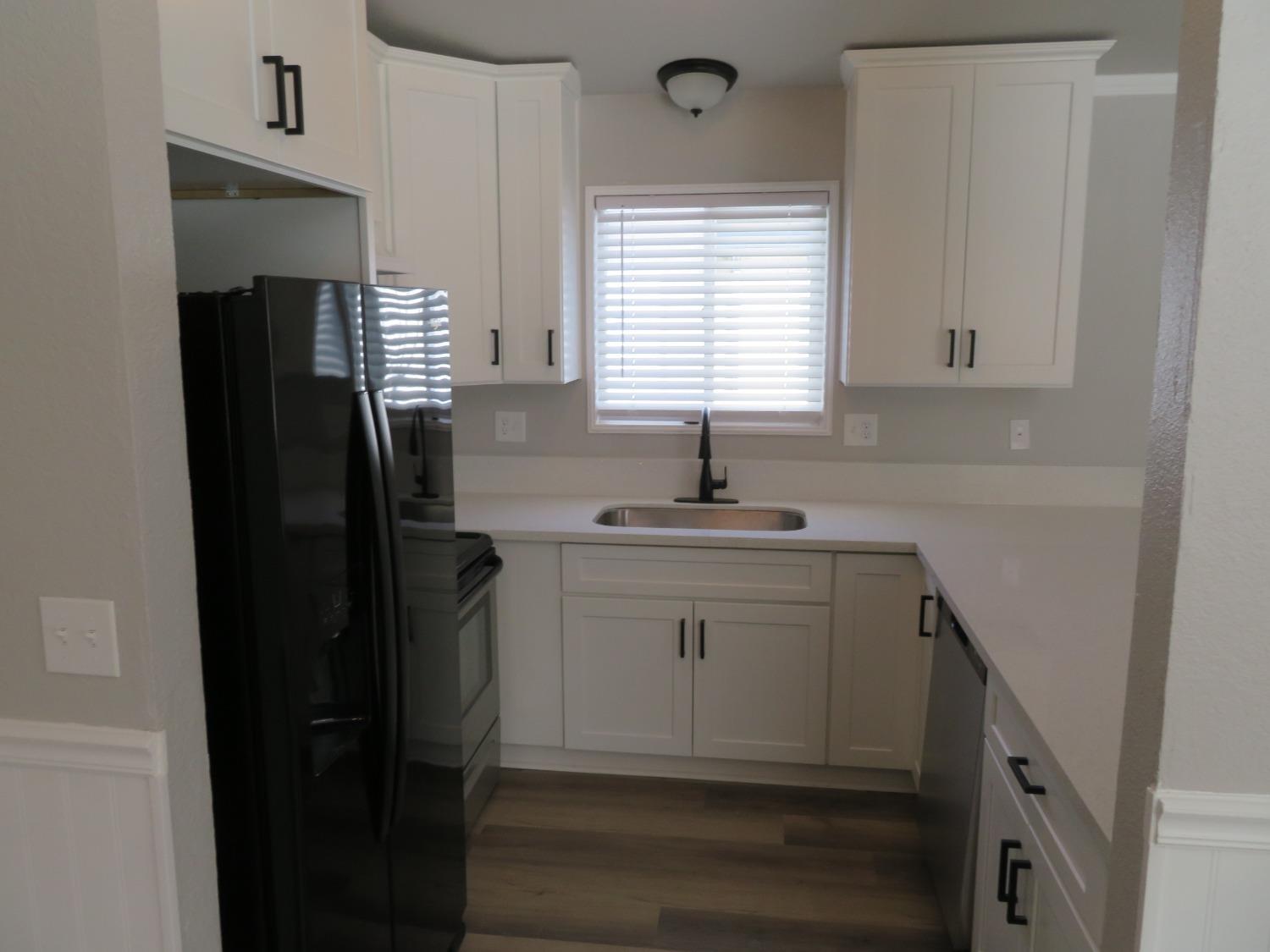 322 S 4th Avenue