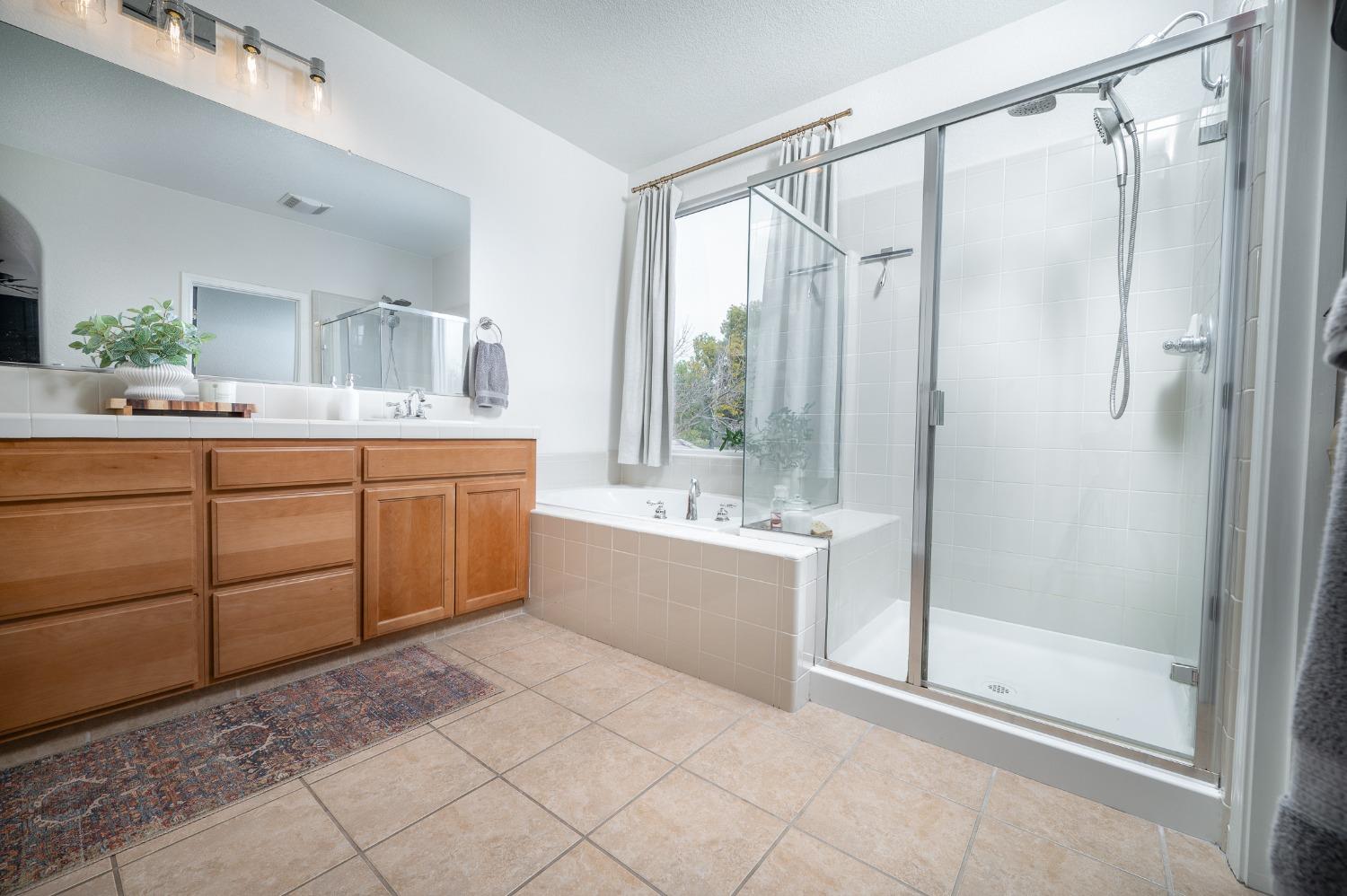 1808 Churchill Downs Circle