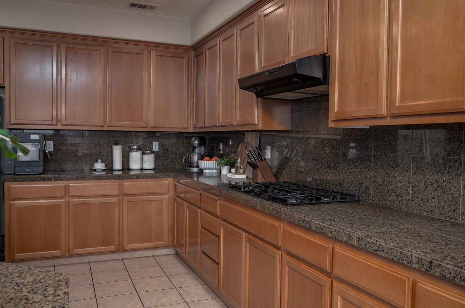 1808 Churchill Downs Circle