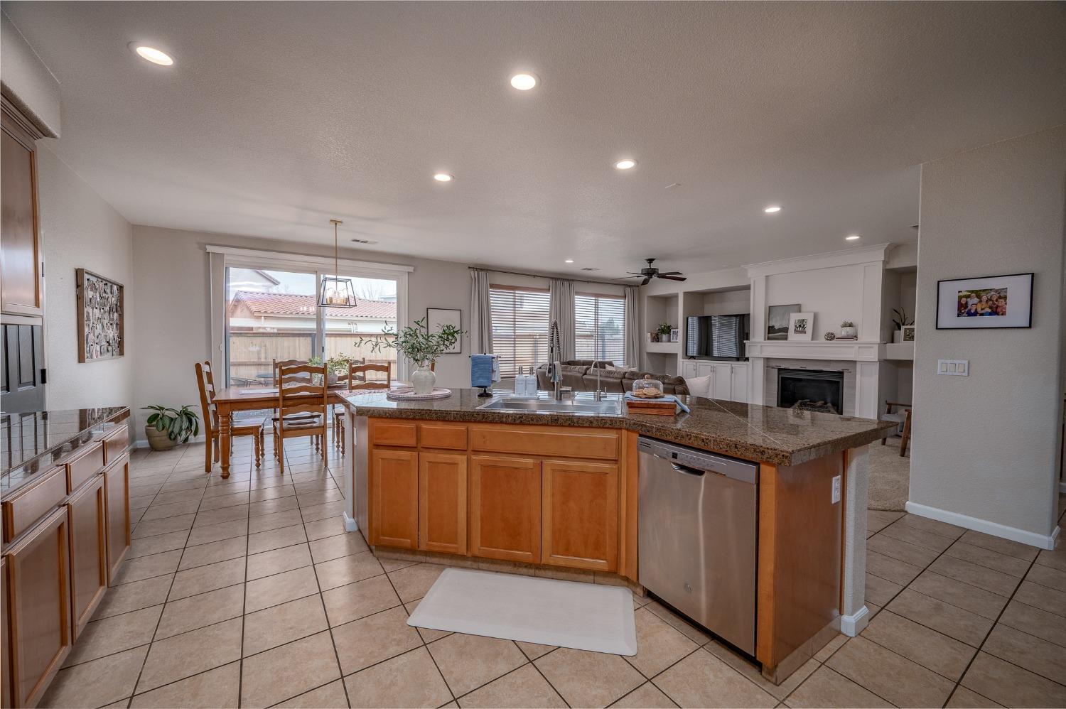 1808 Churchill Downs Circle