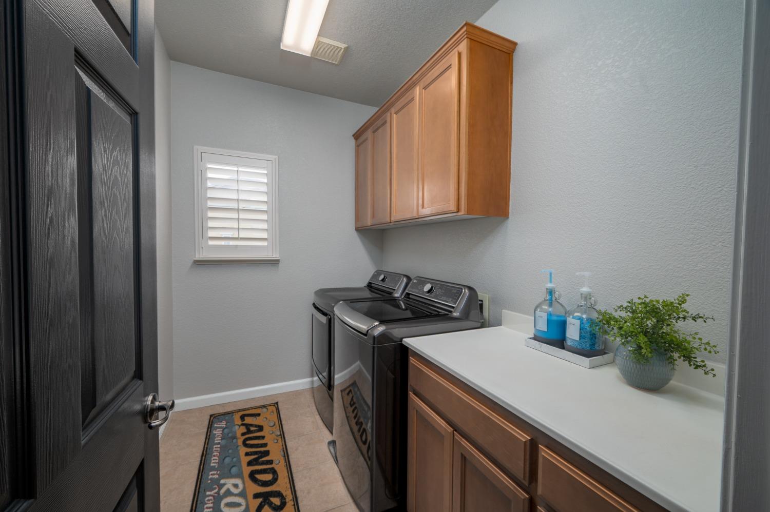 1808 Churchill Downs Circle