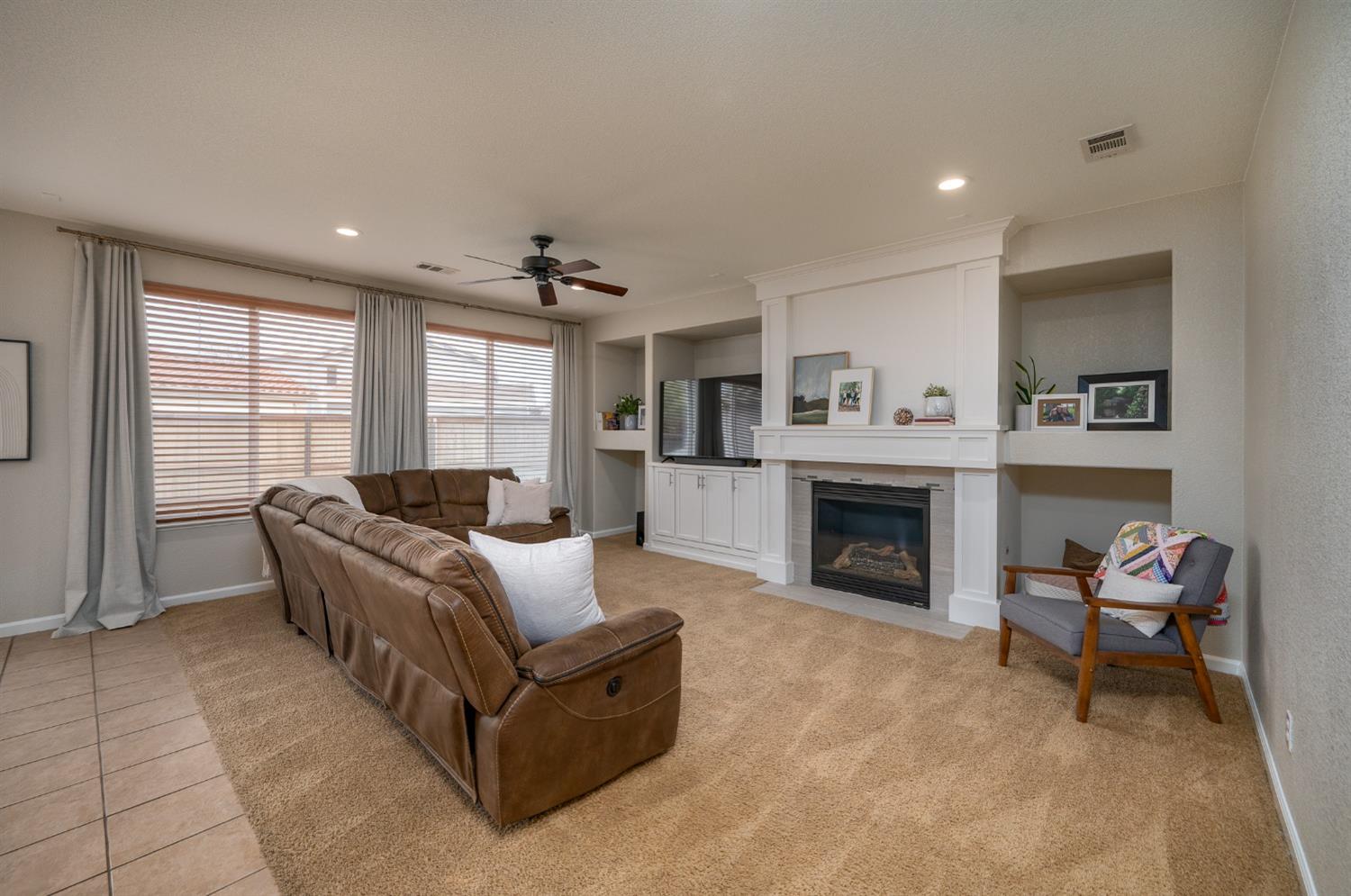 1808 Churchill Downs Circle