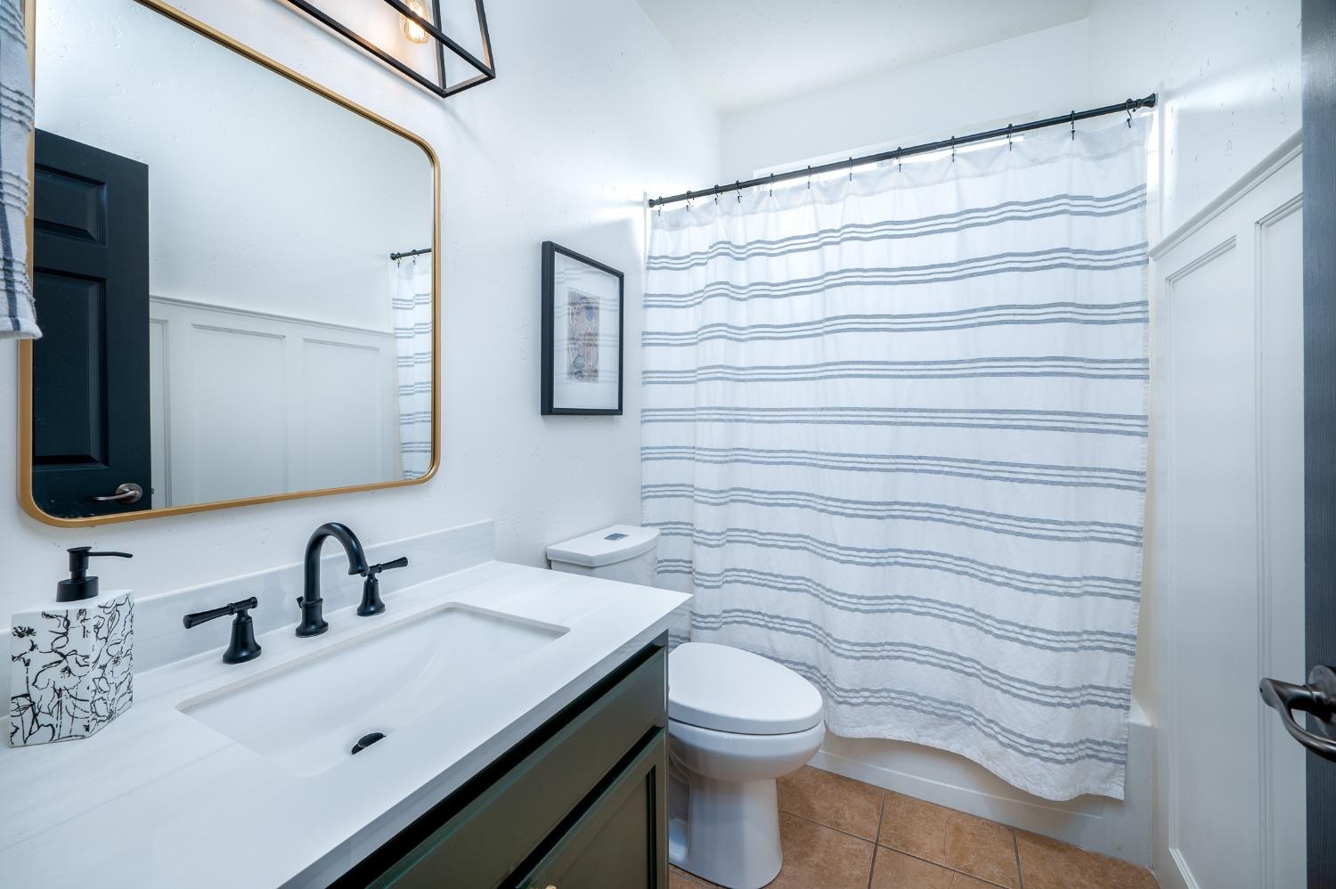 1808 Churchill Downs Circle