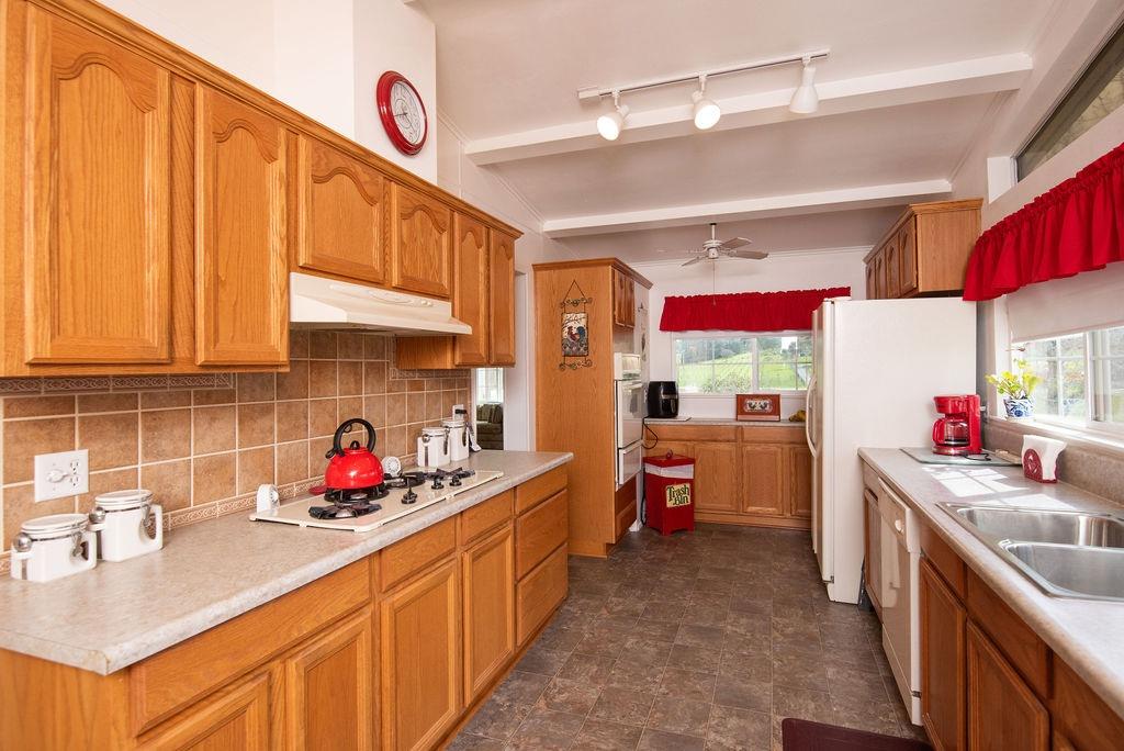 1842 N Ranchero Road