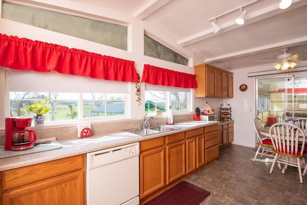 1842 N Ranchero Road