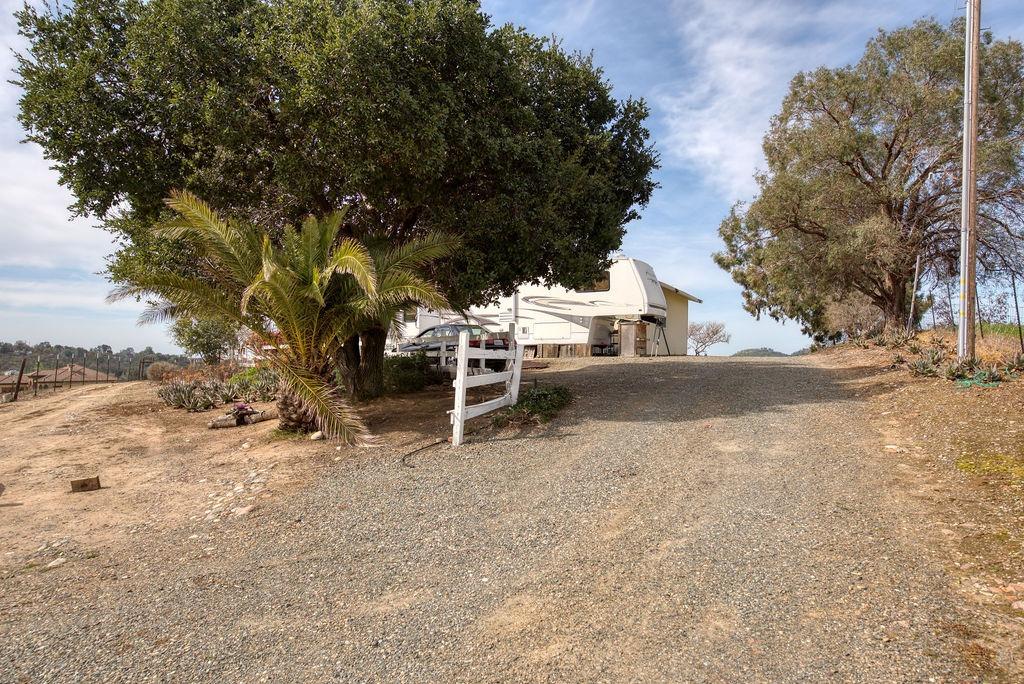 1842 N Ranchero Road