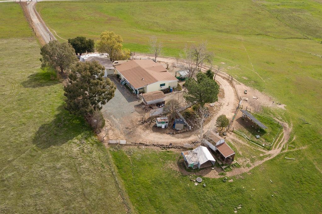 1842 N Ranchero Road