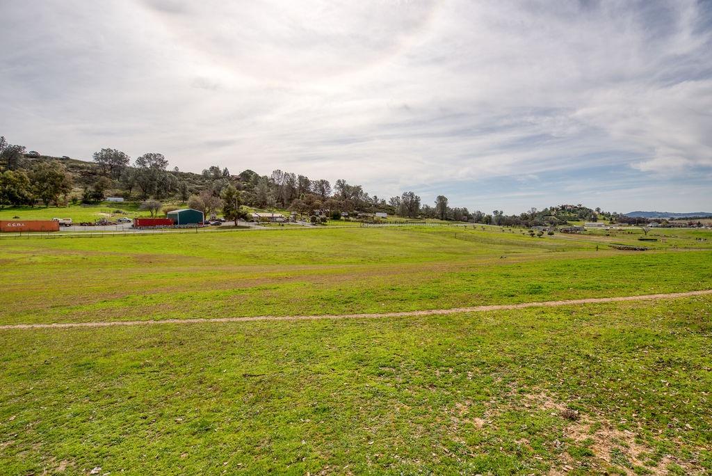 1842 N Ranchero Road