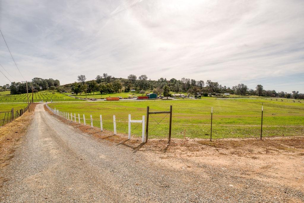 1842 N Ranchero Road