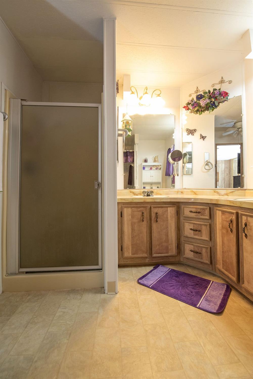 1842 N Ranchero Road