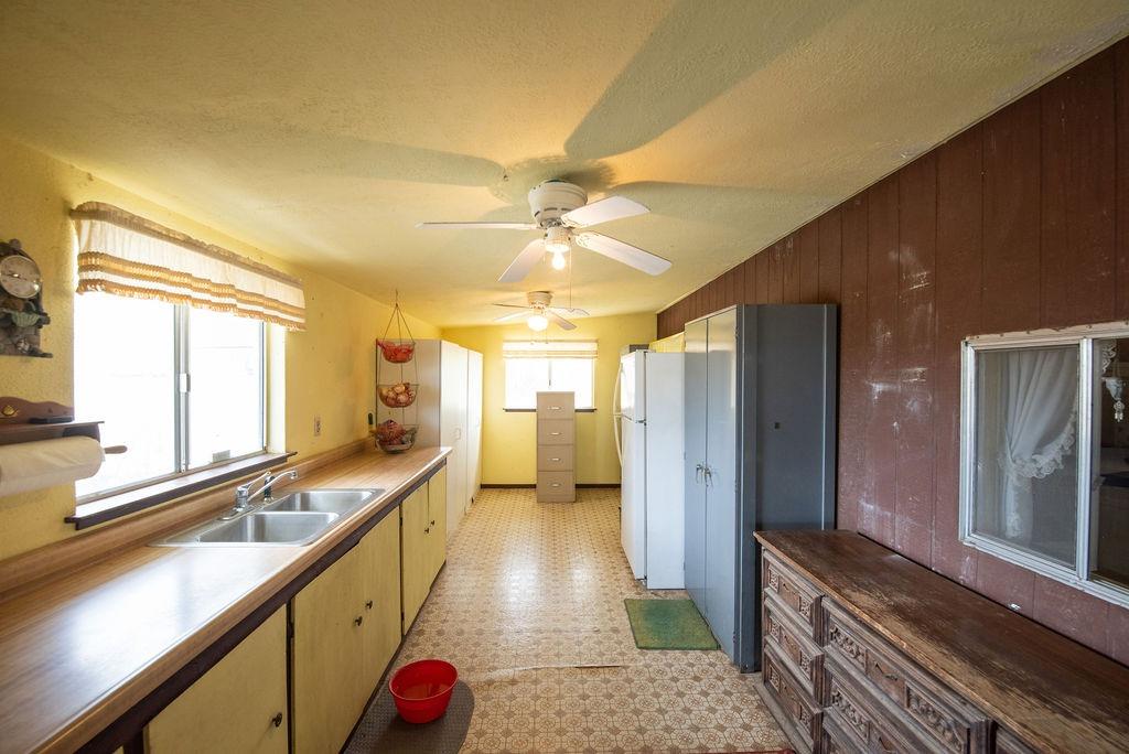 1842 N Ranchero Road