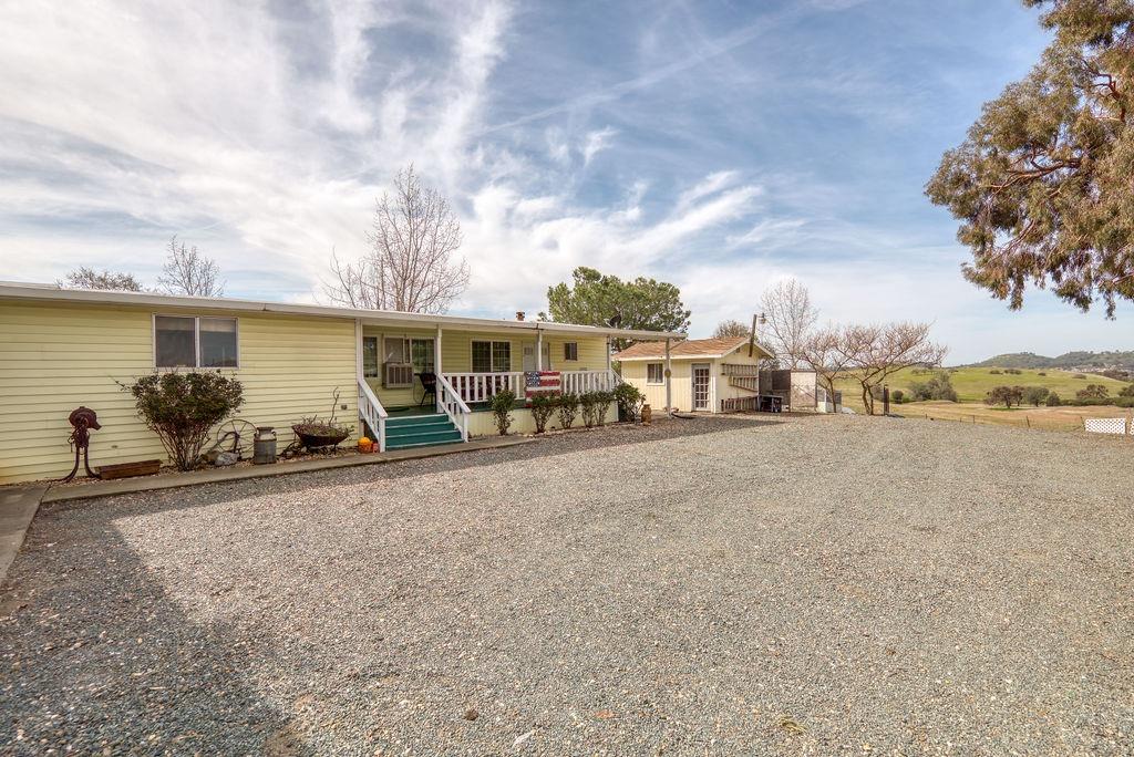 1842 N Ranchero Road