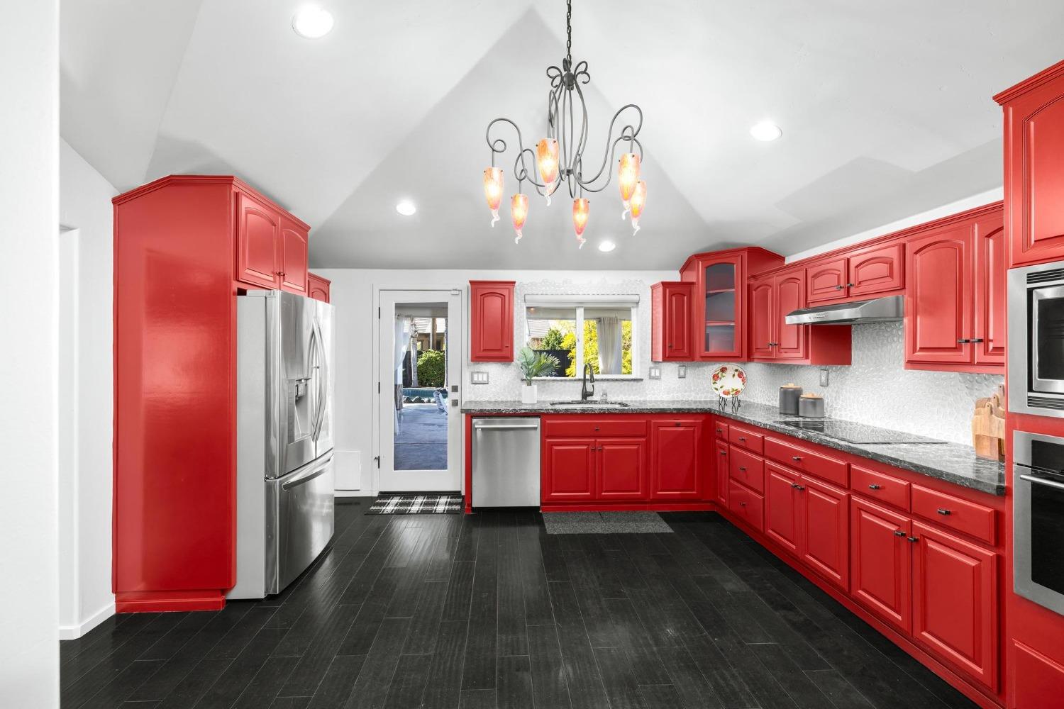 1333 Sycamore Avenue