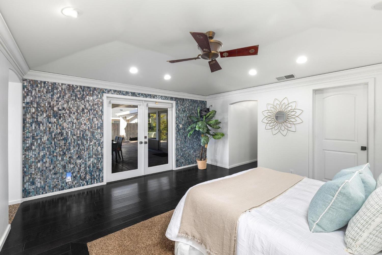 1333 Sycamore Avenue