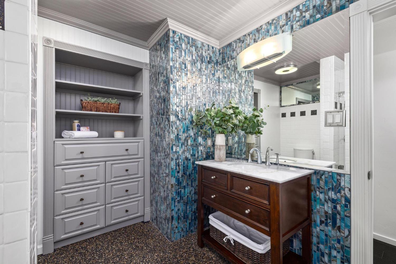 1333 Sycamore Avenue