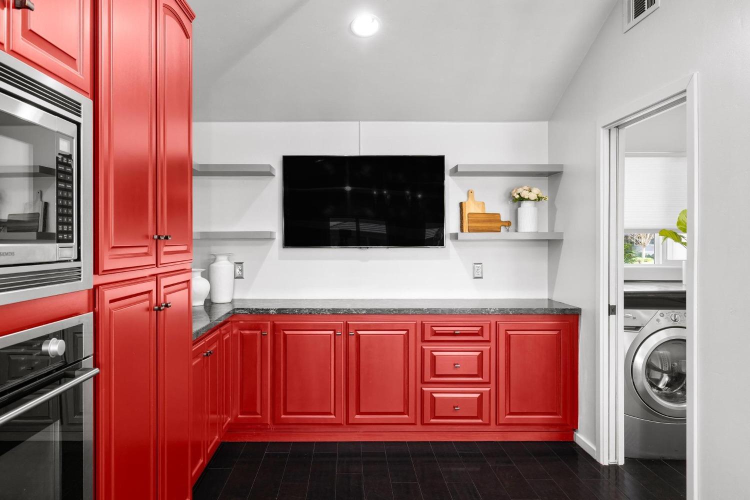 1333 Sycamore Avenue