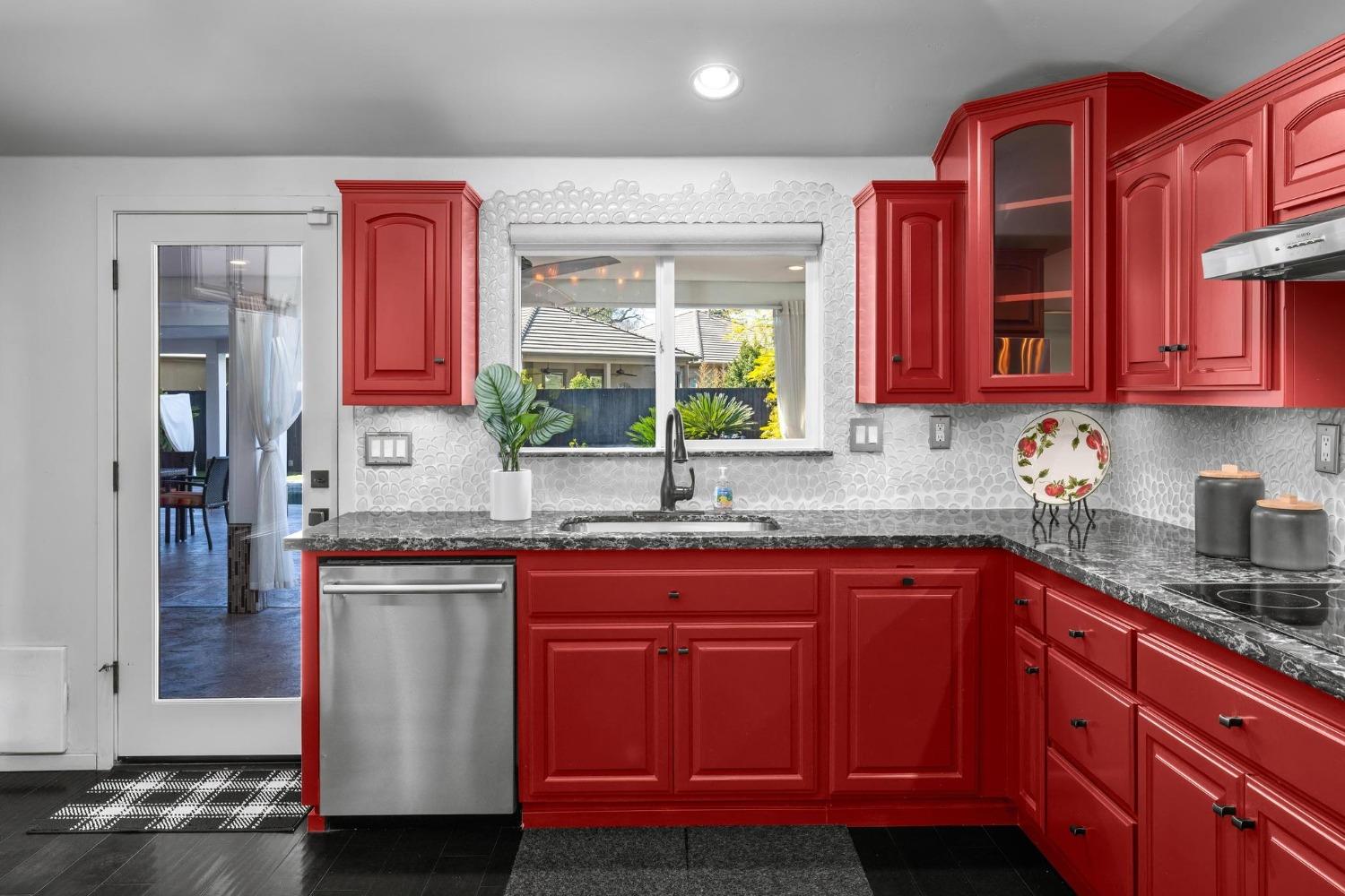 1333 Sycamore Avenue