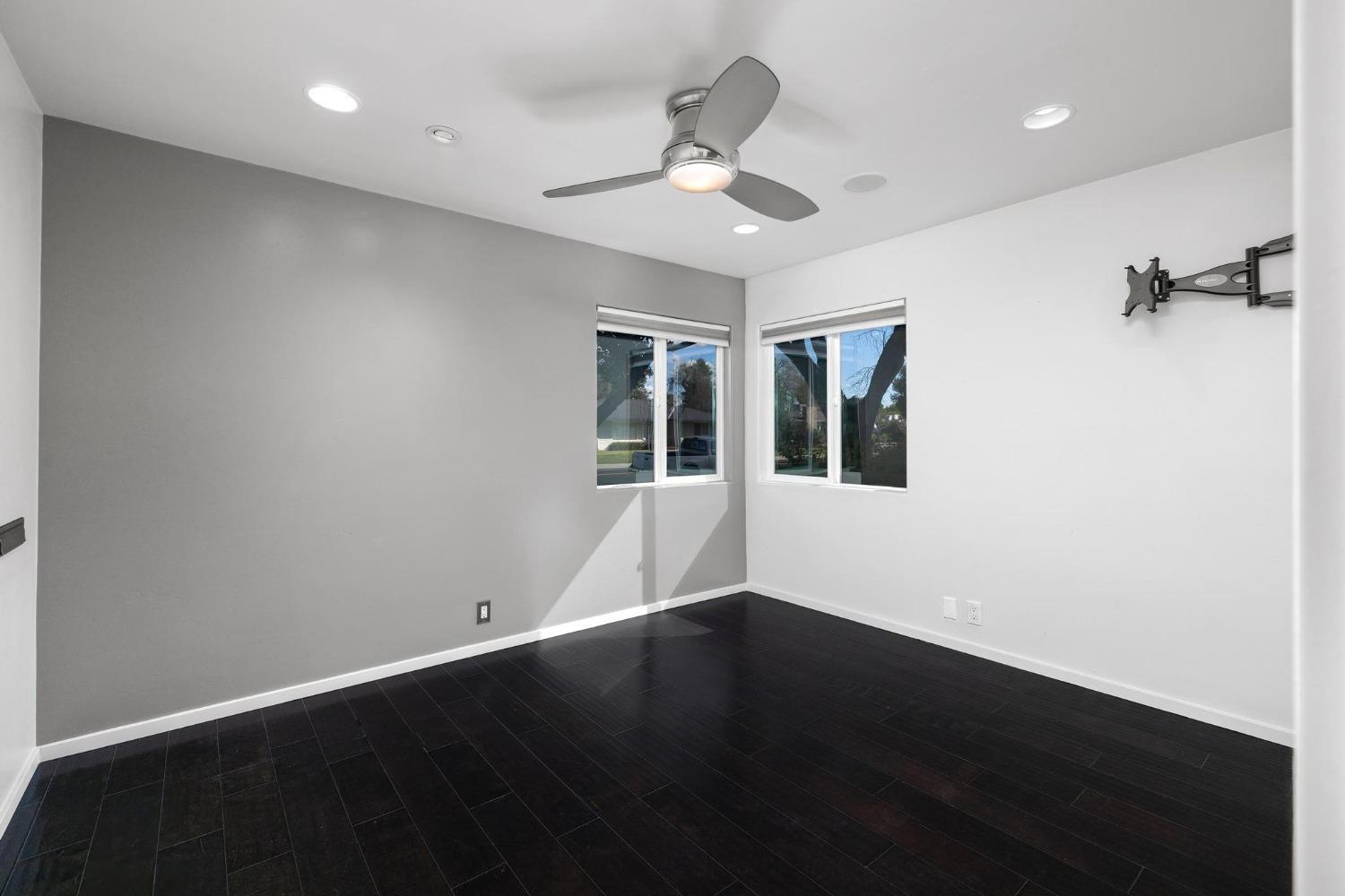 1333 Sycamore Avenue