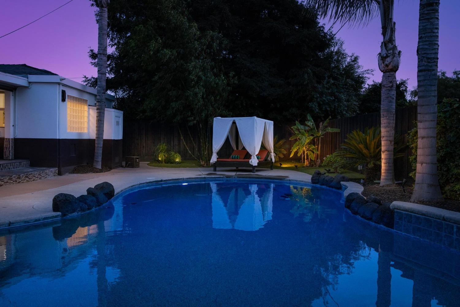 1333 Sycamore Avenue