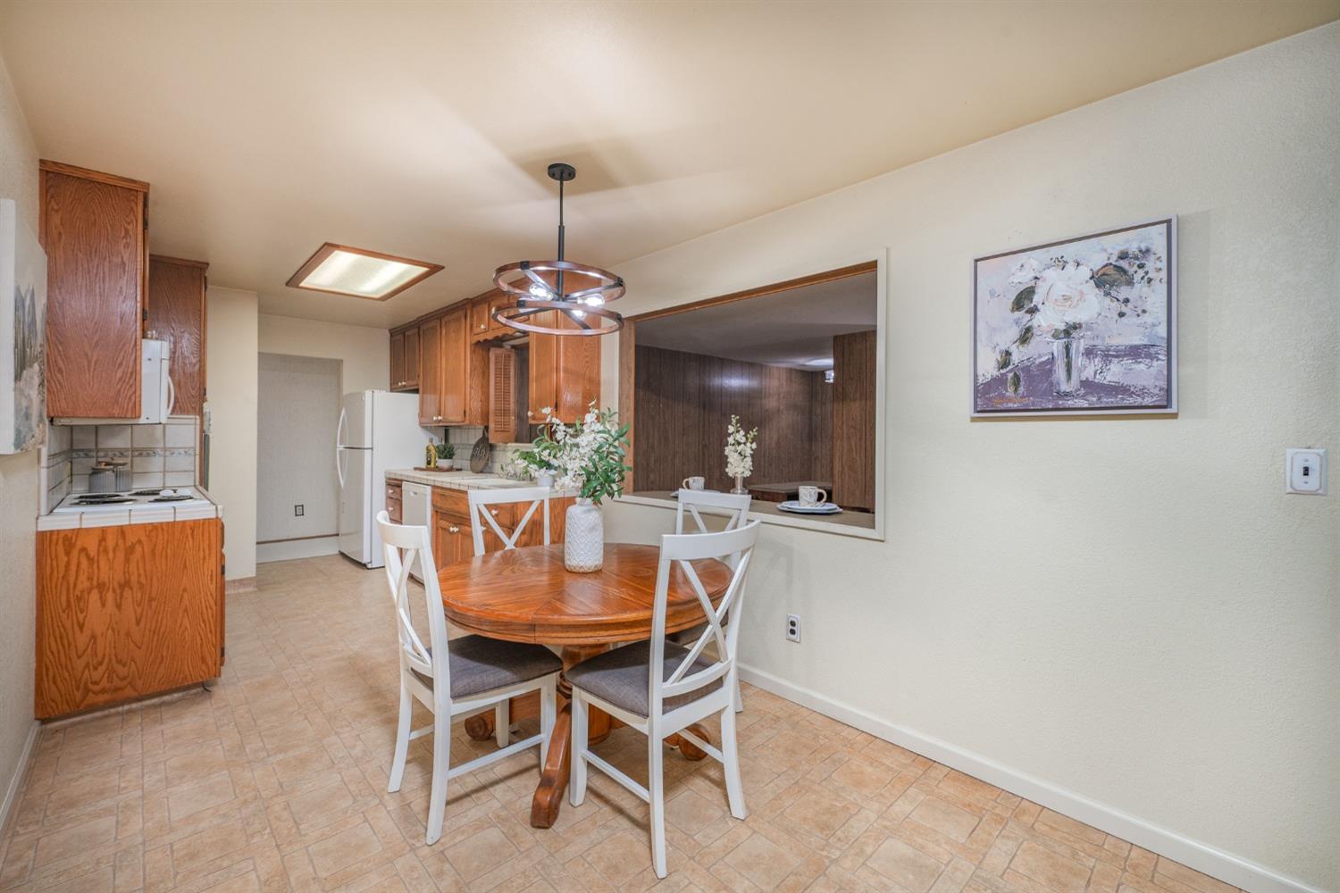 2405 Sharondell Drive