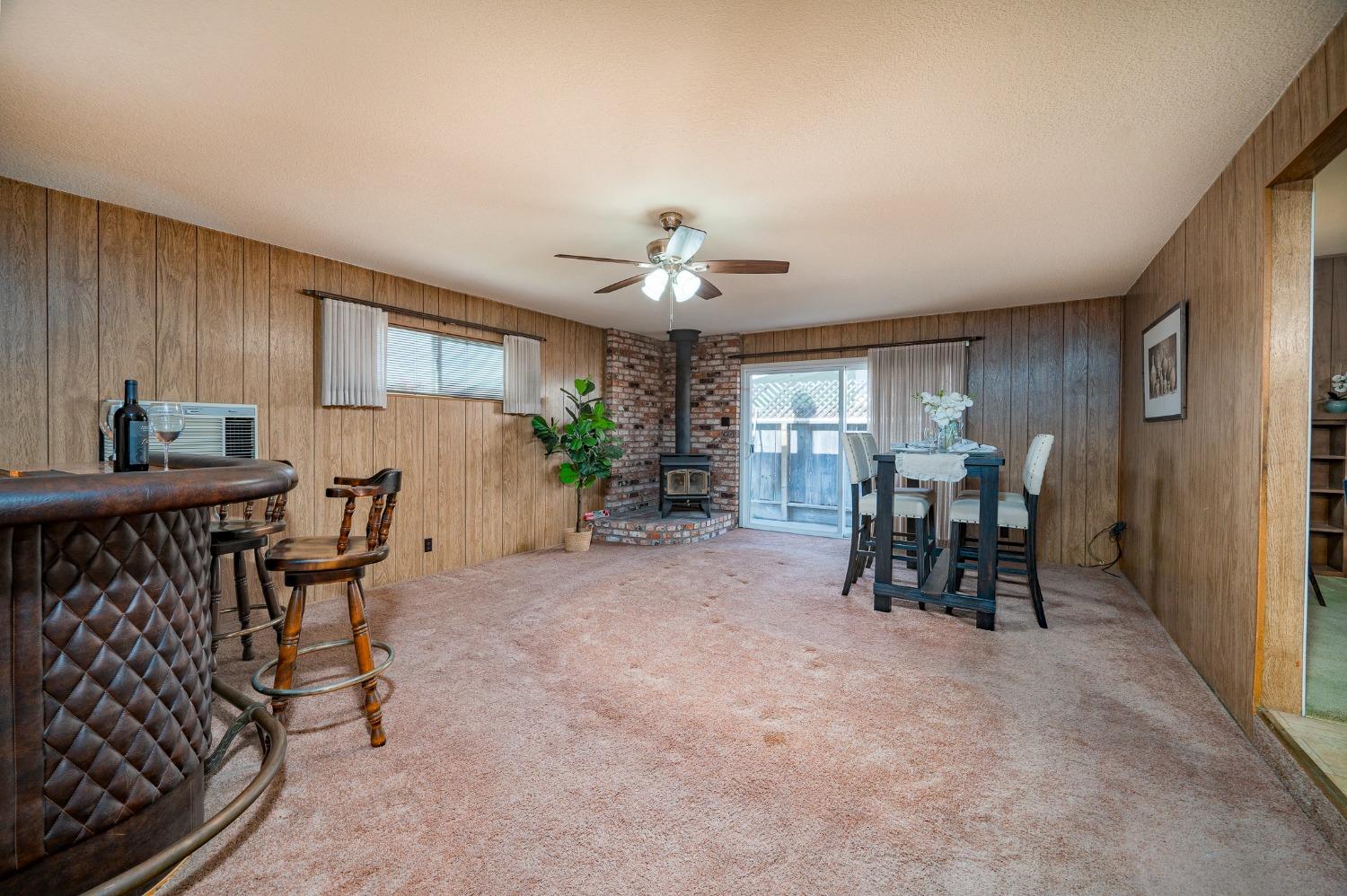 2405 Sharondell Drive