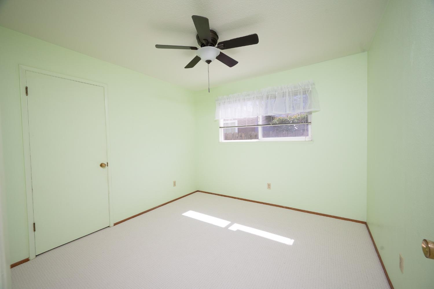 2405 Sharondell Drive