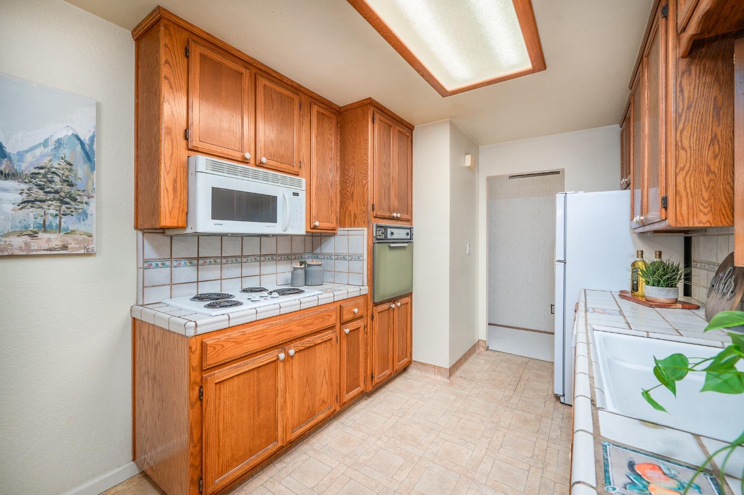 2405 Sharondell Drive