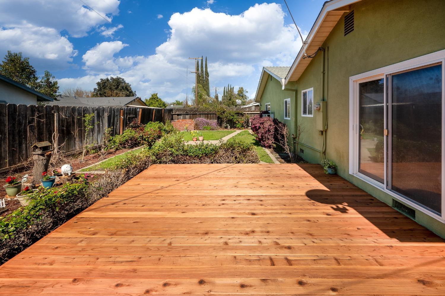 2405 Sharondell Drive