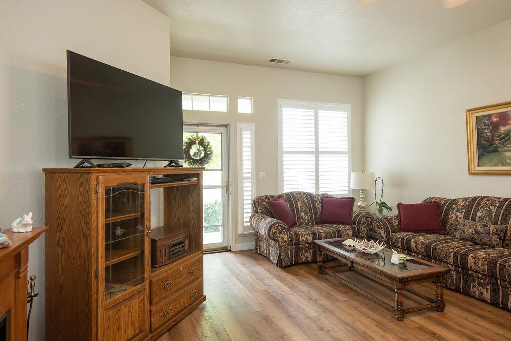 1337 Table Mountain Drive