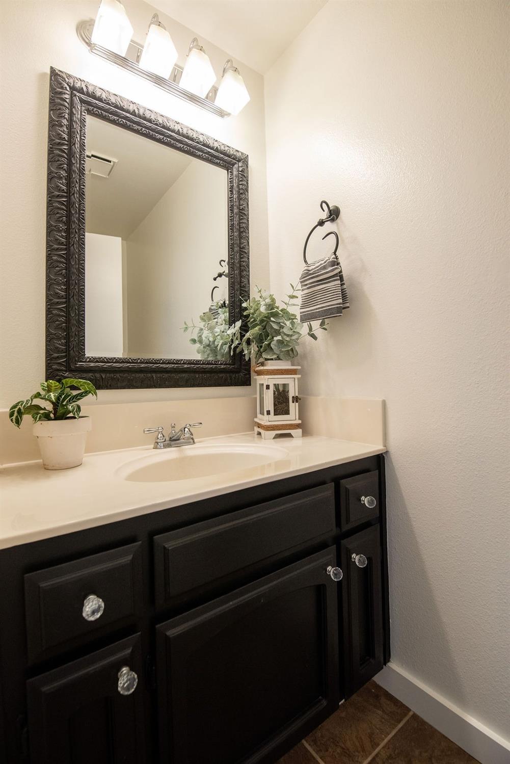 672 Shadowview Court