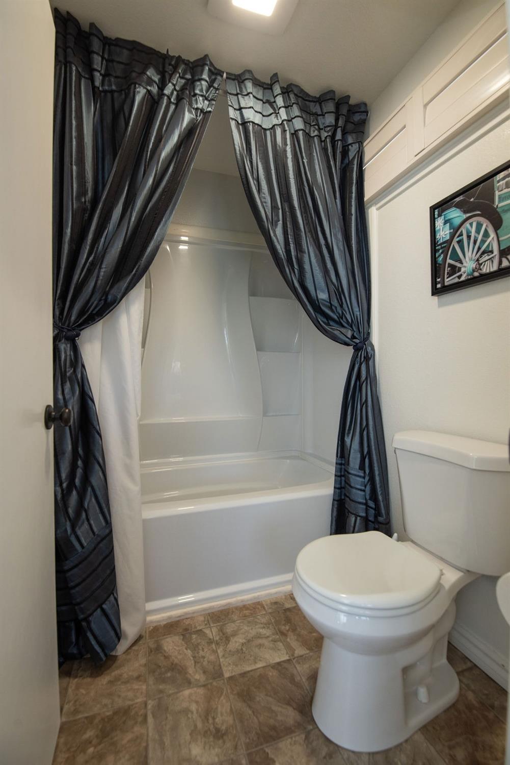 672 Shadowview Court