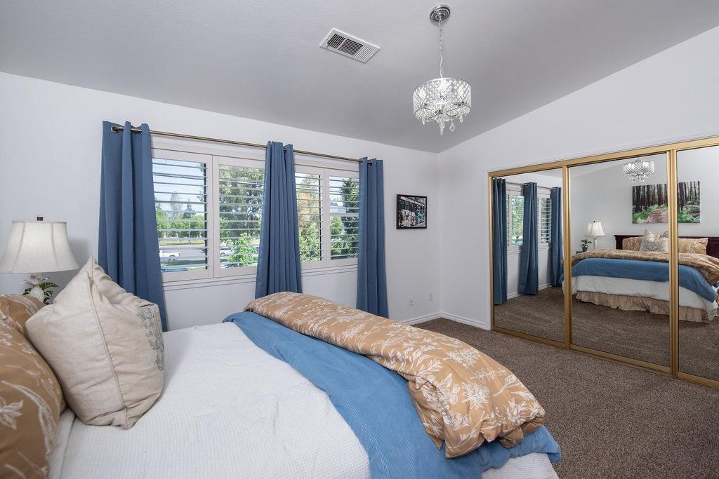 672 Shadowview Court