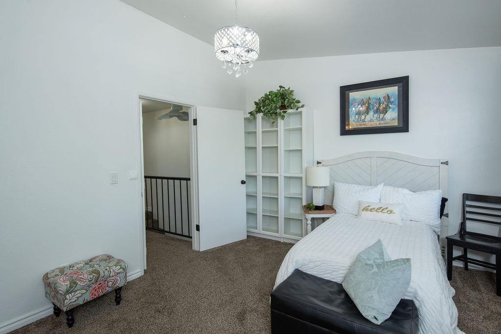 672 Shadowview Court