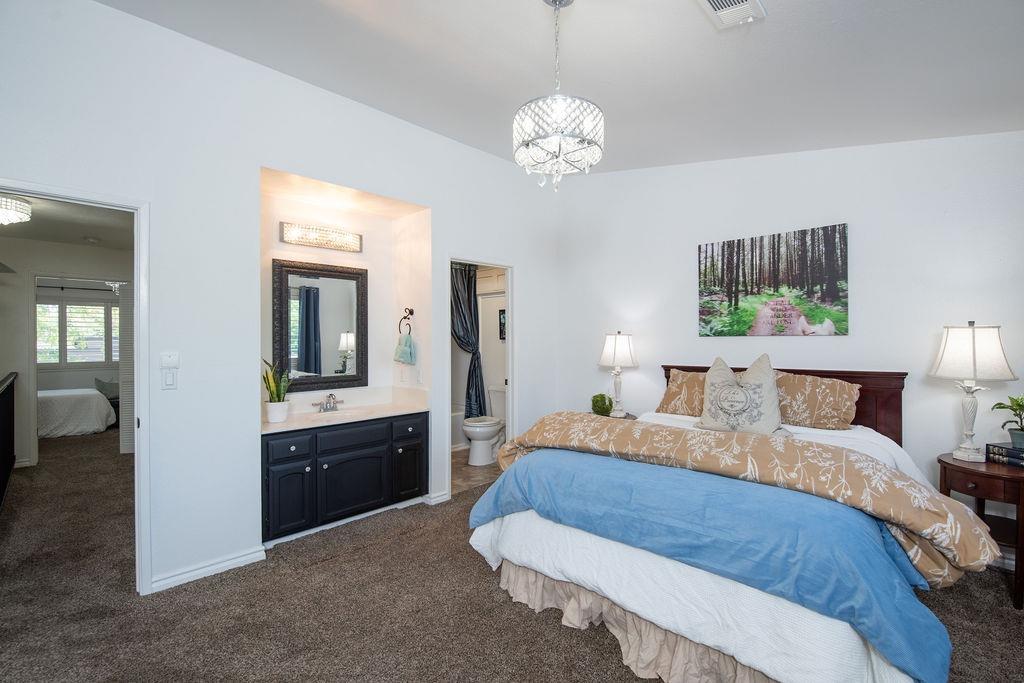 672 Shadowview Court